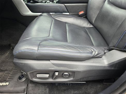 Used 2022 Toyota Tundra Platinum image 23