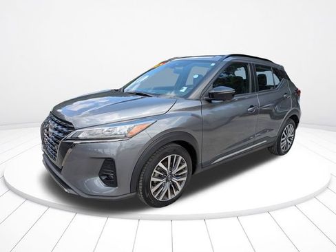 Used 2024 Nissan Kicks SR FWD image 8