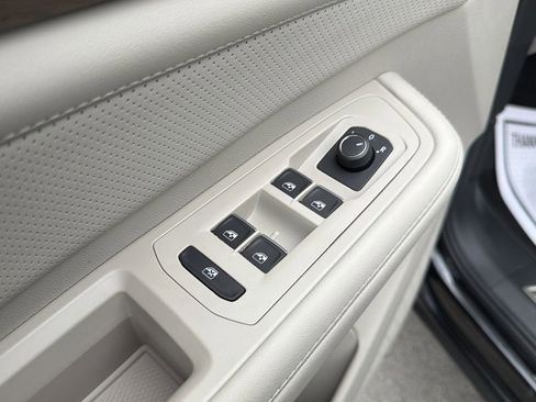New 2026 Volkswagen Atlas SE FWD image 25