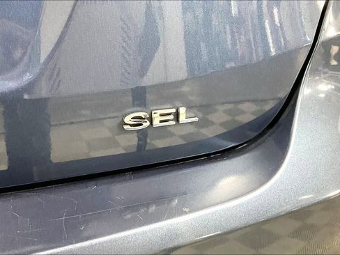 Used 2018 Ford Focus SEL image 14