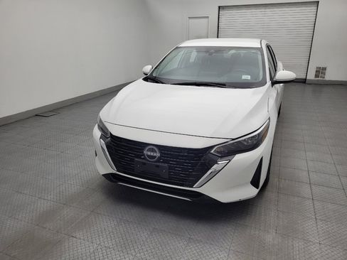 Used 2025 Nissan Sentra SV FWD image 15