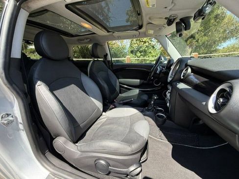 Used 2009 MINI Cooper S FWD image 6