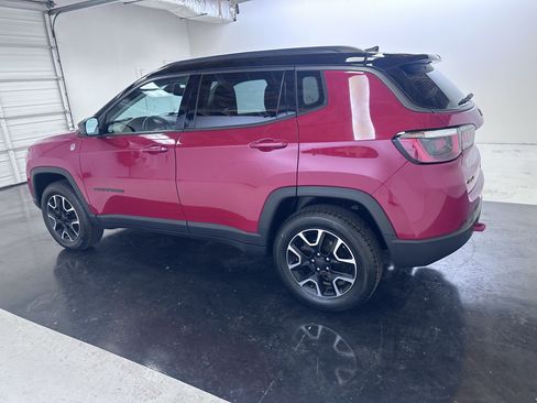 Used 2020 Jeep Compass Trailhawk AWD/4WD image 11