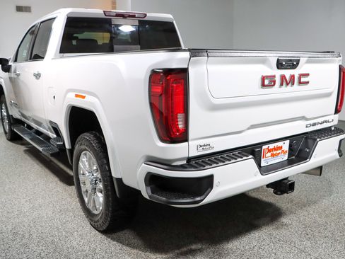 Used 2022 GMC Sierra 2500 Denali AWD/4WD image 9