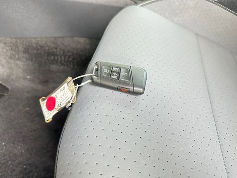 Used 2025 Volkswagen Jetta SE image 28