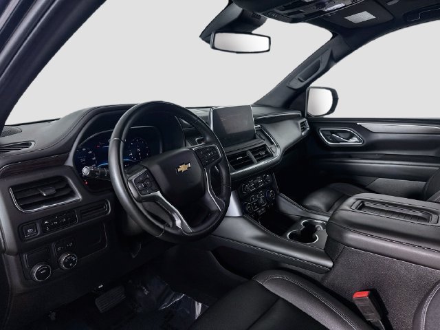 Used 2023 Chevrolet Suburban LT RWD image 22
