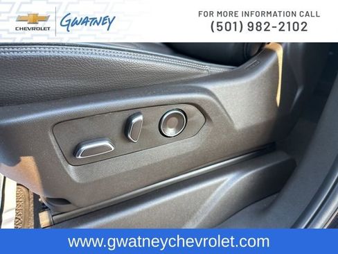 Used 2024 GMC Yukon Denali image 23