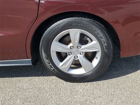 Used 2019 Honda Odyssey EX image 8