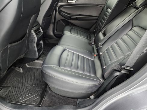 Used 2022 Ford Edge SEL image 31