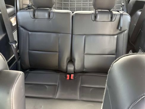 Used 2021 Ford Explorer XLT w/ Equipment Group 202A image 19