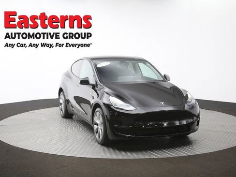 Used 2021 Tesla Model Y Long Range AWD/4WD image 45