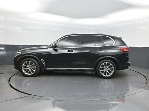 Used 2019 BMW X5 xDrive40i w/ Convenience Package AWD/4WD image 2
