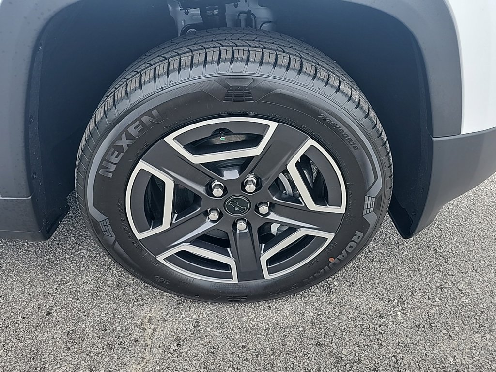 New 2026 Jeep Cherokee Laredo AWD/4WD image 30