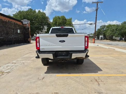 Used 2025 Ford F350 XLT AWD/4WD image 6