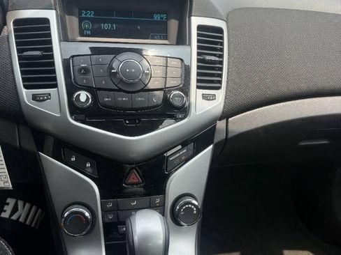 Used 2013 Chevrolet Cruze LT FWD image 17