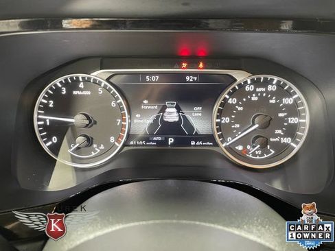 Used 2024 Nissan Pathfinder SL w/ Black Appearance Package AWD/4WD image 16