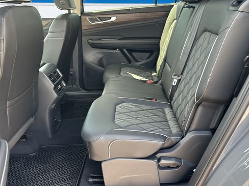 New 2026 Volkswagen Atlas SEL Premium R-Line AWD/4WD image 22