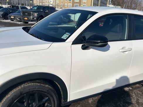 Used 2025 Honda HR-V Sport image 3