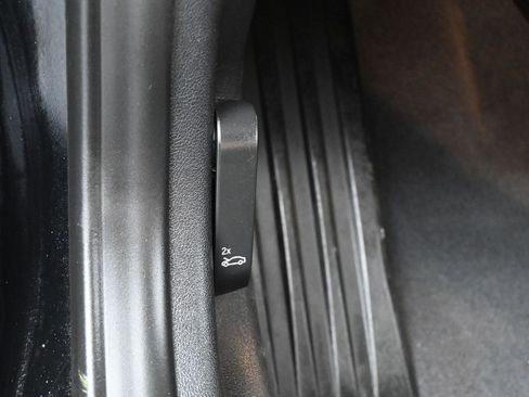 Used 2024 BMW 430i Convertible image 18