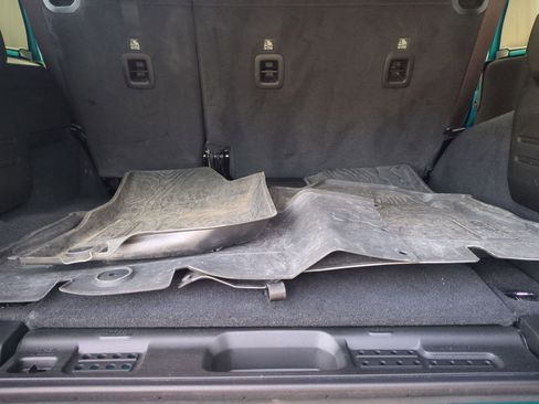 Used 2024 Jeep Wrangler Sport image 21