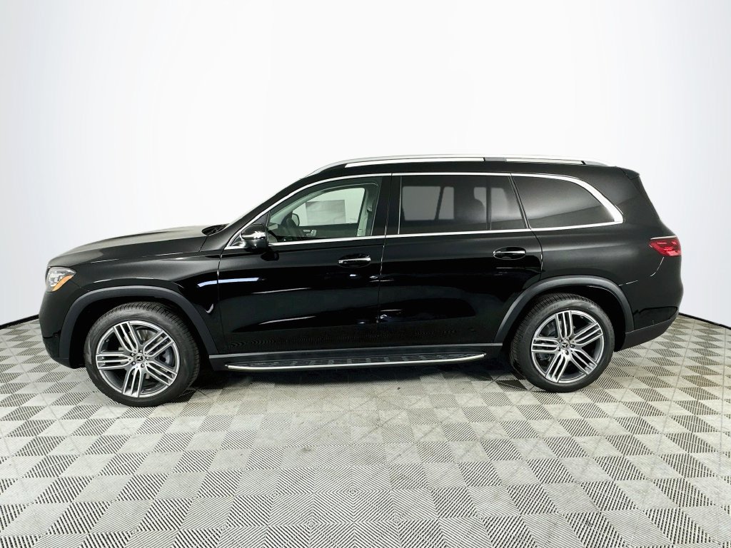 New 2026 Mercedes-Benz GLS 450 4MATIC image 4