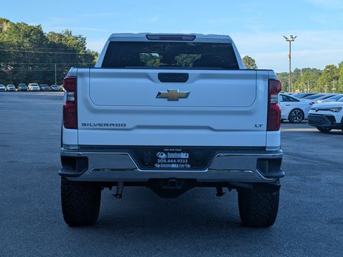 Used 2024 Chevrolet Silverado 1500 LT RWD image 8