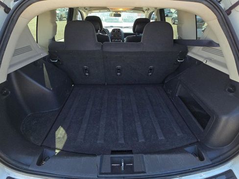 Used 2015 Jeep Compass Sport w/ Power Value Group image 14