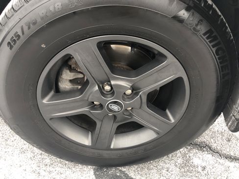 Used 2023 Land Rover Defender 110 S image 37