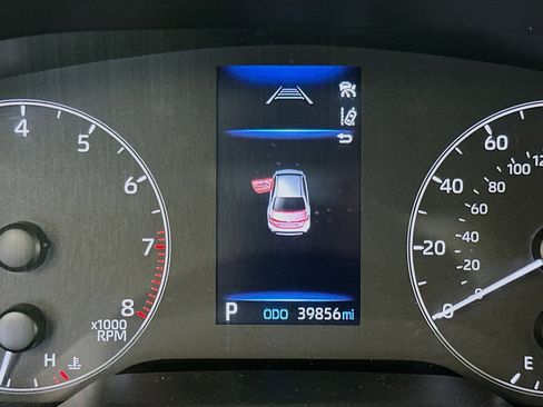 Used 2024 Toyota Corolla LE image 18