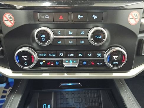 Used 2024 Ford Expedition Max XLT image 10