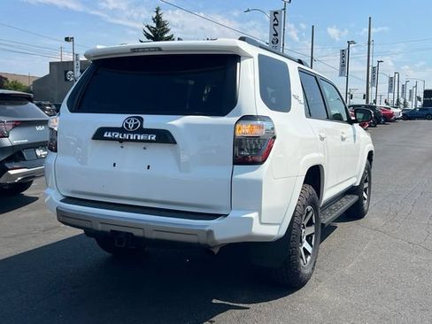 Used 2023 Toyota 4Runner TRD Off-Road Premium AWD/4WD image 7