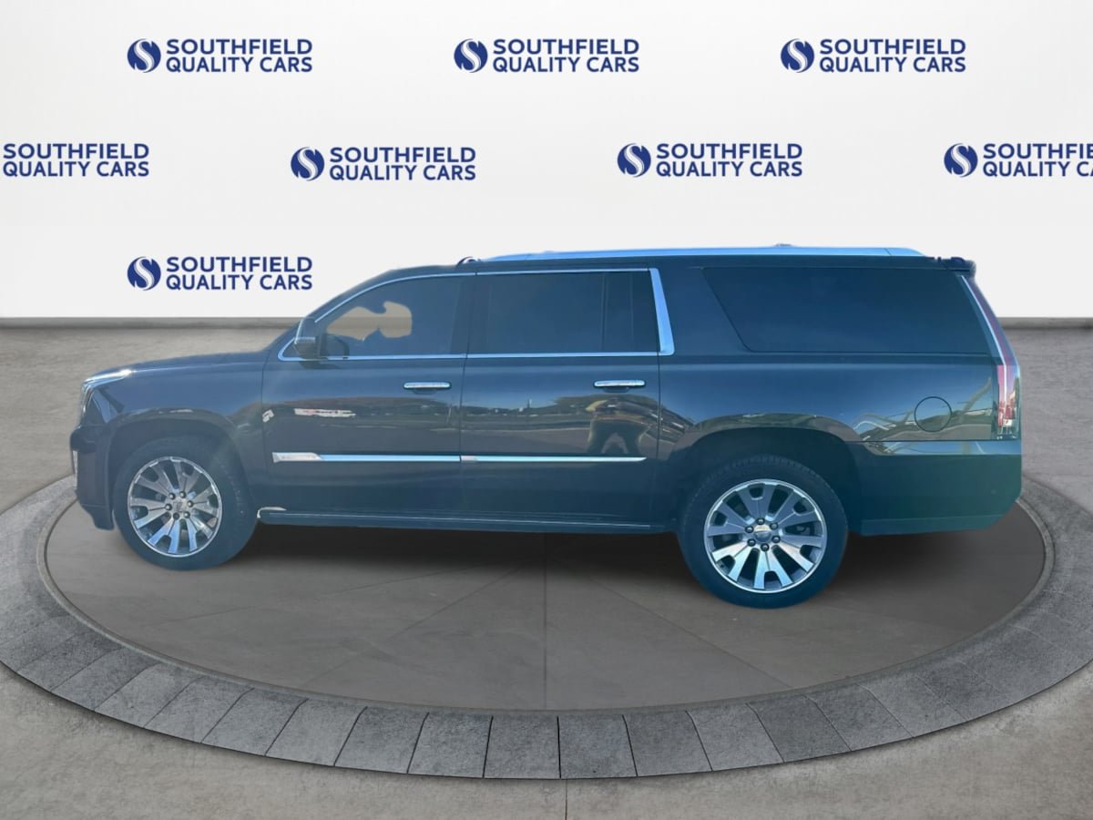 Used 2019 Cadillac Escalade ESV Premium Luxury AWD/4WD image 3