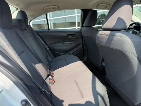 Used 2024 Toyota Corolla LE FWD image 12