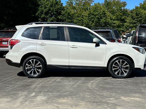 Used 2017 Subaru Forester 2.0XT Premium w/ Popular Package #2A AWD/4WD image 3