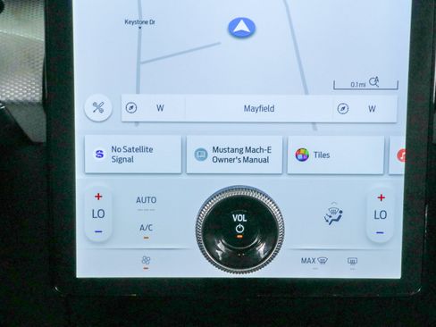 Used 2022 Ford Mustang Mach-E Select RWD image 20
