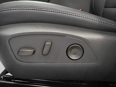 New 2026 Chevrolet Equinox EV LT AWD/4WD image 14
