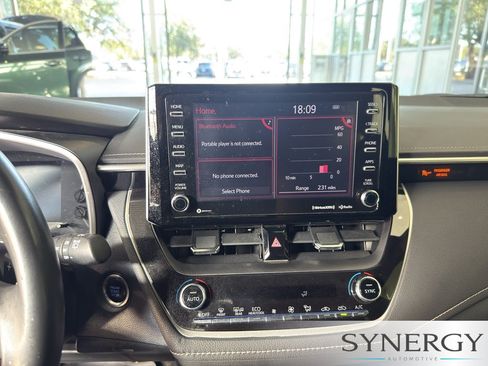 Used 2022 Toyota Corolla XSE FWD image 10