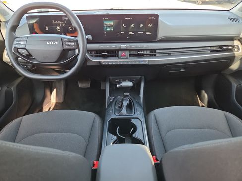 Used 2025 Kia K4 FWD image 14