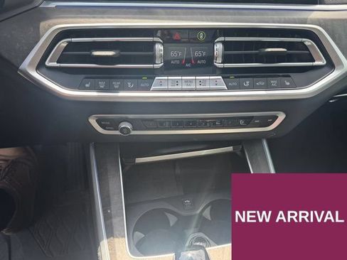 Used 2022 BMW X5 xDrive40i w/ Premium Package AWD/4WD image 21