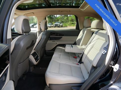 Used 2024 Lincoln Nautilus Reserve w/ Equipment Group 202A AWD/4WD image 11
