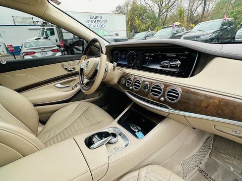 Used 2015 Mercedes-Benz S 550 4MATIC Sedan w/ Premium 1 Package image 24