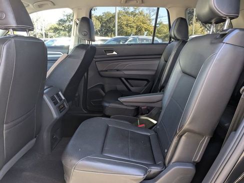 Used 2023 Volkswagen Atlas SE image 19