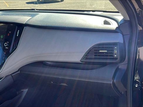 Used 2025 Subaru Outback Premium image 15