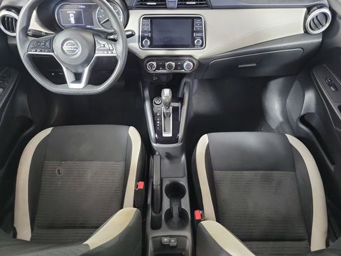 Used 2021 Nissan Versa SV FWD image 14