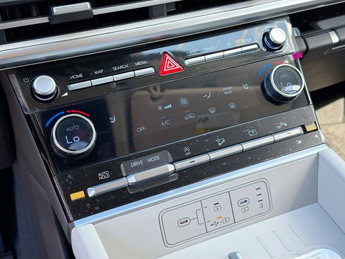 New 2026 Hyundai Santa Fe SEL FWD image 30