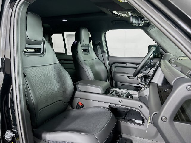 New 2026 Land Rover Defender 110 OCTA AWD/4WD image 26