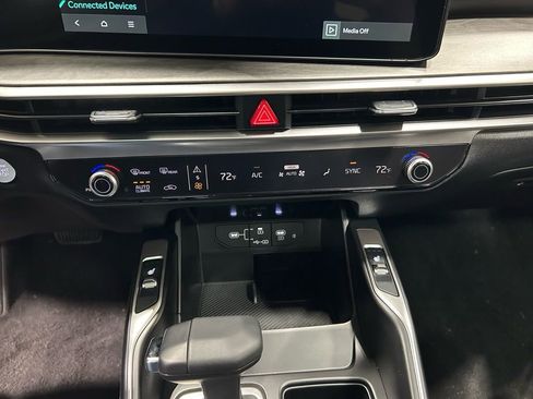 New 2026 Kia Sorento X-Line EX image 18