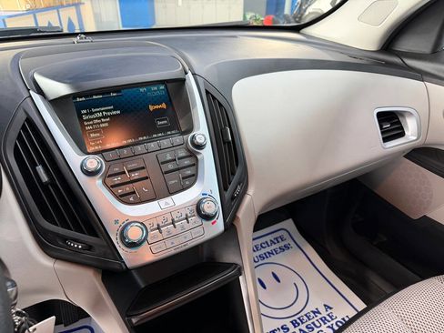 Used 2017 Chevrolet Equinox LS AWD/4WD image 20