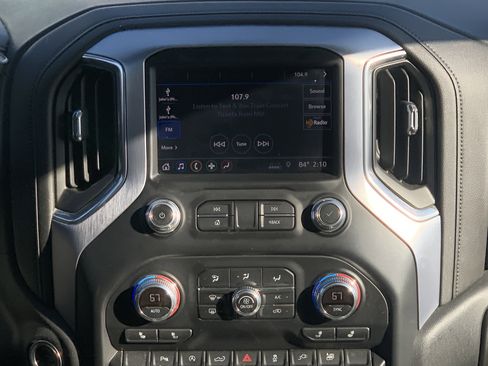 Used 2019 GMC Sierra 1500 Elevation w/ Elevation Value Package image 31