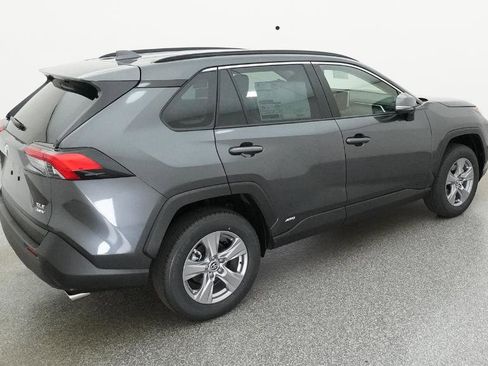 New 2025 Toyota RAV4 XLE image 22